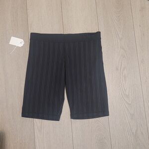 Lululemon Pin Stripe Shorts Size 6